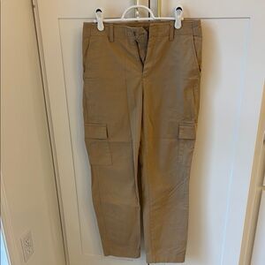 GAP Women’s Tan Cargo Pants size 2